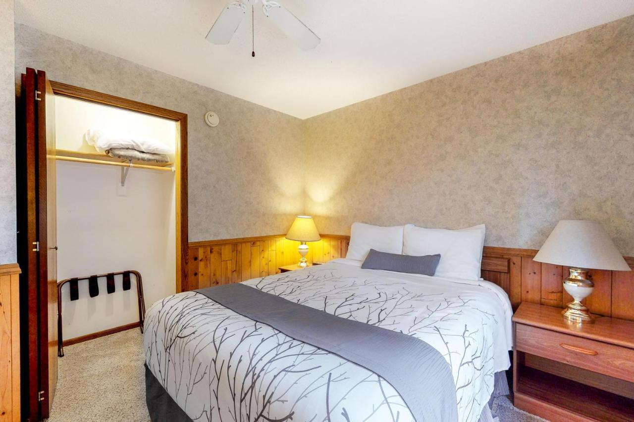 Chanticleer Inn: Villa 8 이글 리버 외부 사진